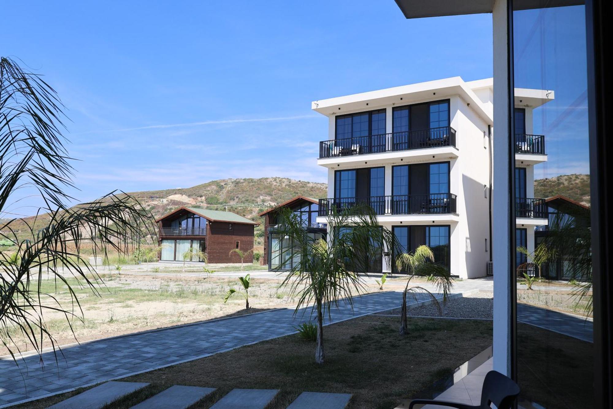 Posh Villa 2 Кавая Екстериор снимка
